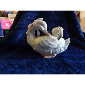 Vintage 1989 Trippie's Inc Ceramic Mother and Baby Duck Figurine with Pink Bows